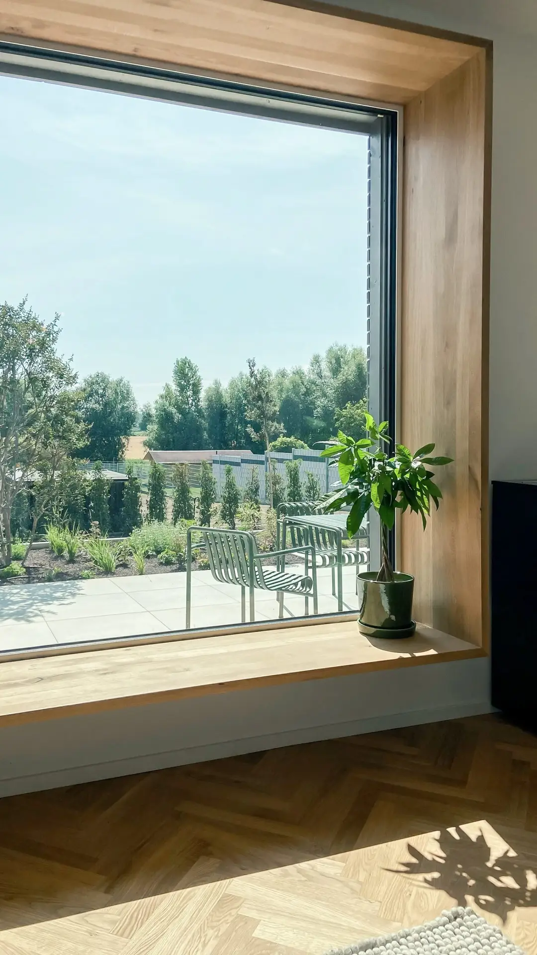 Sitzfenster mit Blick ins Grüne im GERBERHAUS8